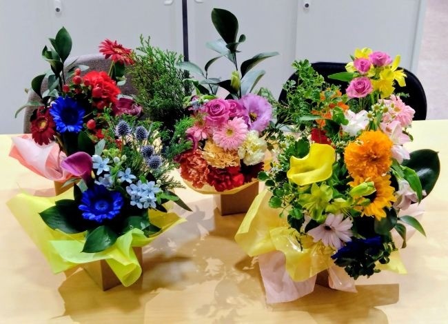 フラワーアレンジメントが届きました。